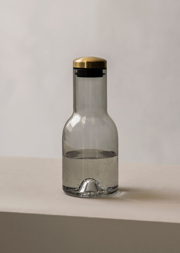 Menu - Water Bottle - 0,5 L - Smoke - Messing låg